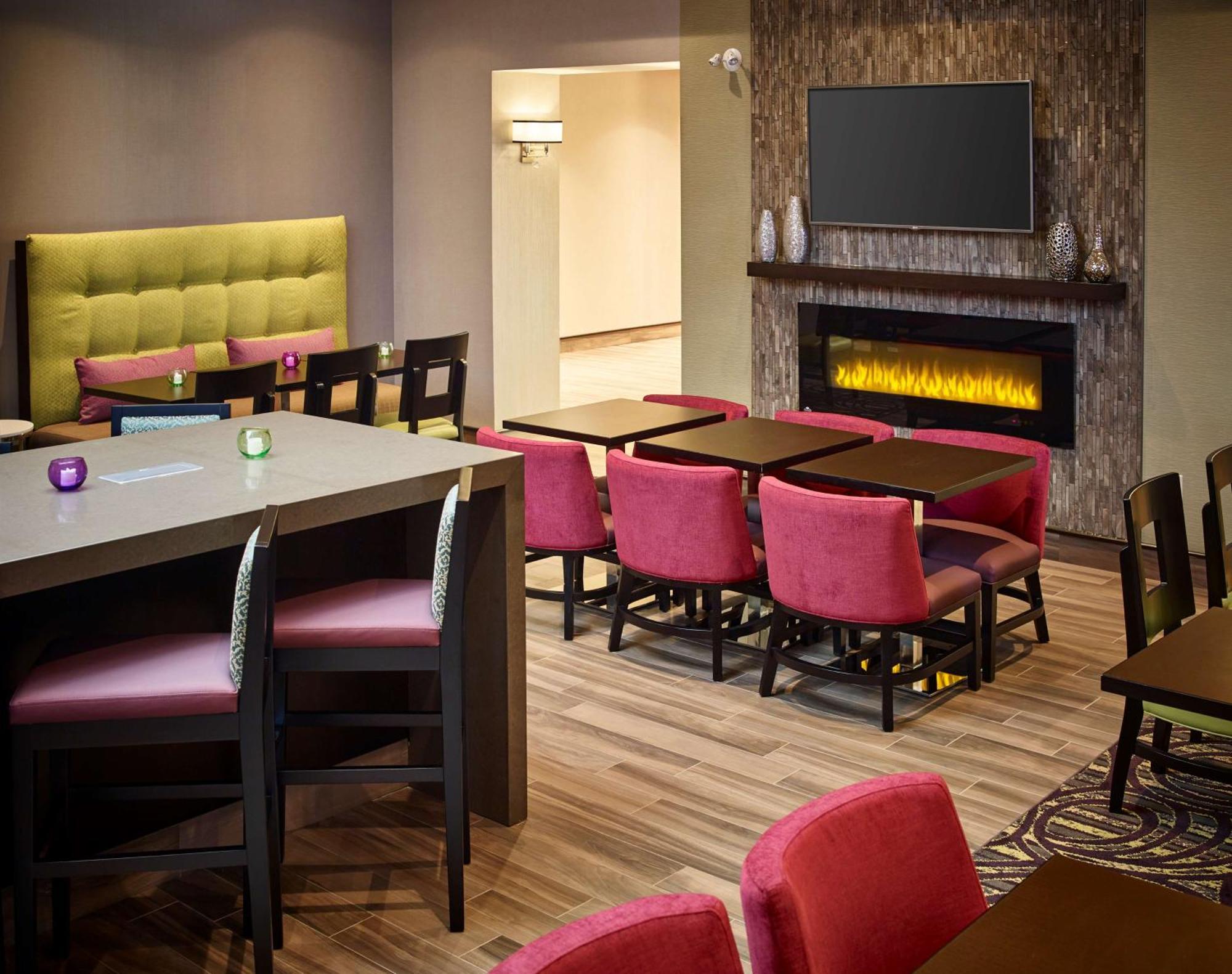Hampton Inn By Hilton Timmins Eksteriør bilde