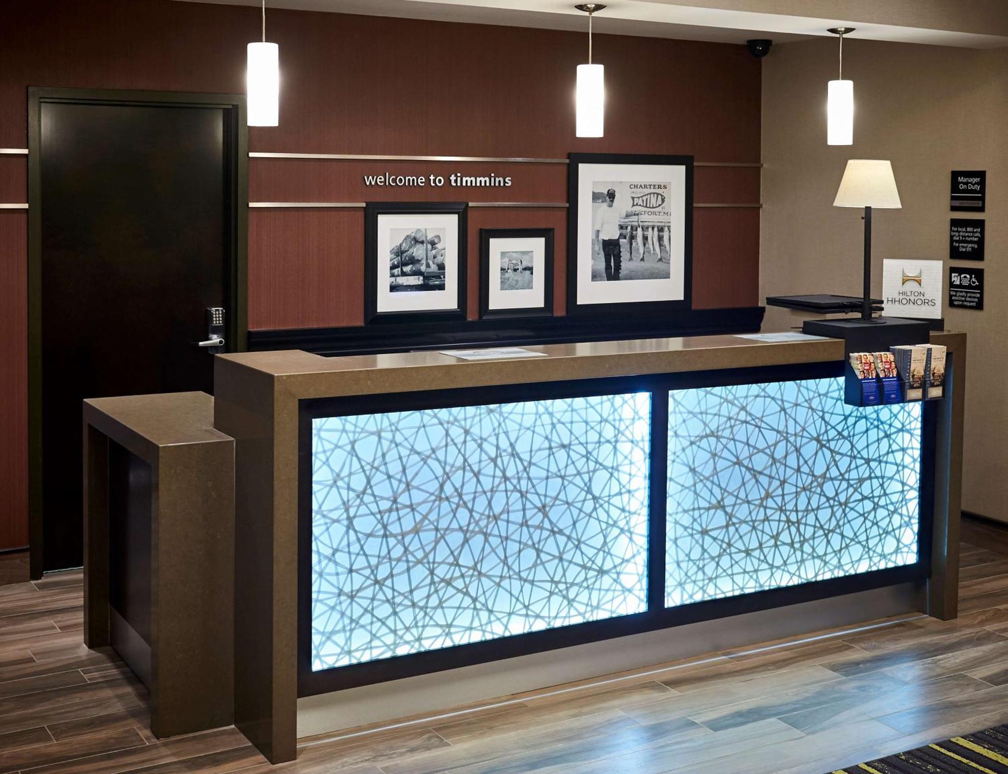 Hampton Inn By Hilton Timmins Eksteriør bilde