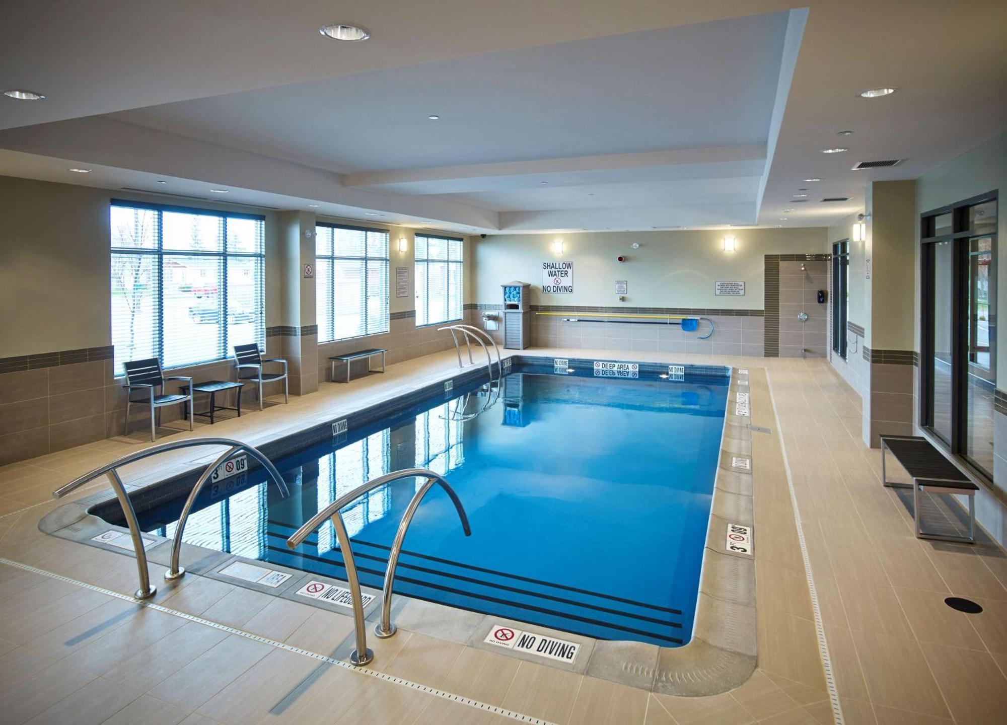 Hampton Inn By Hilton Timmins Eksteriør bilde